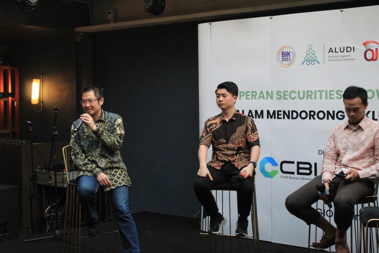 CEO Danamart Patrick Gunadi dalam pertemuan para penyelenggara investasi securities crowdfunding